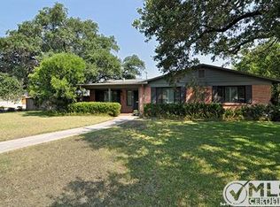 303 Royal Oaks Dr, San Antonio, TX 78209