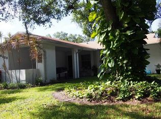 6823 Circlecreek Dr, Pinellas Park, FL 33781