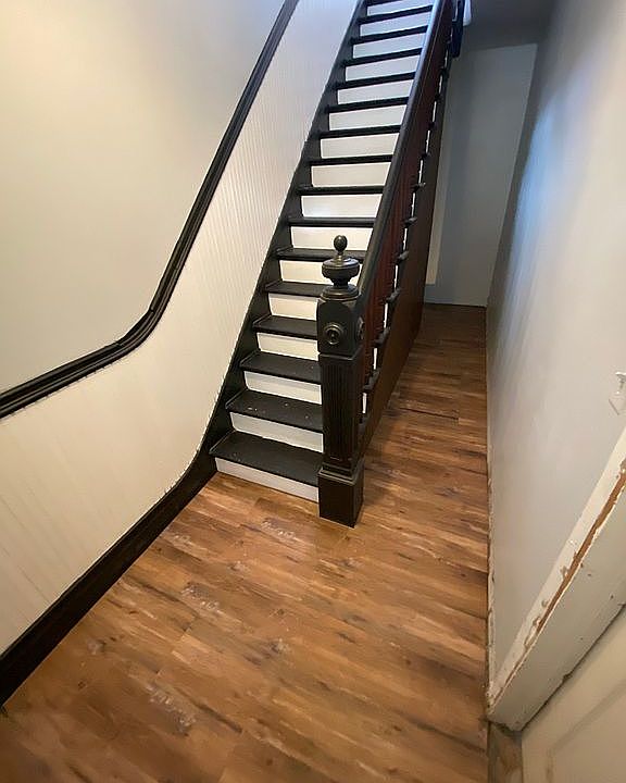 1st image of 88 Courtney Ave