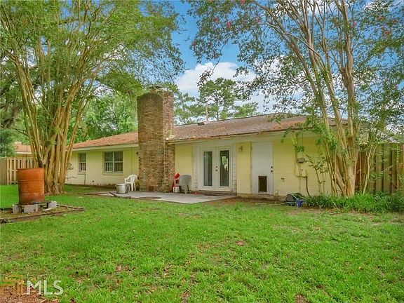 4th image of 3018 Wildwood Dr