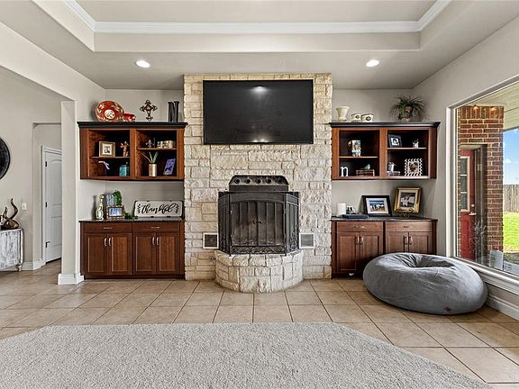 3rd image of 3540 Callaway Dr