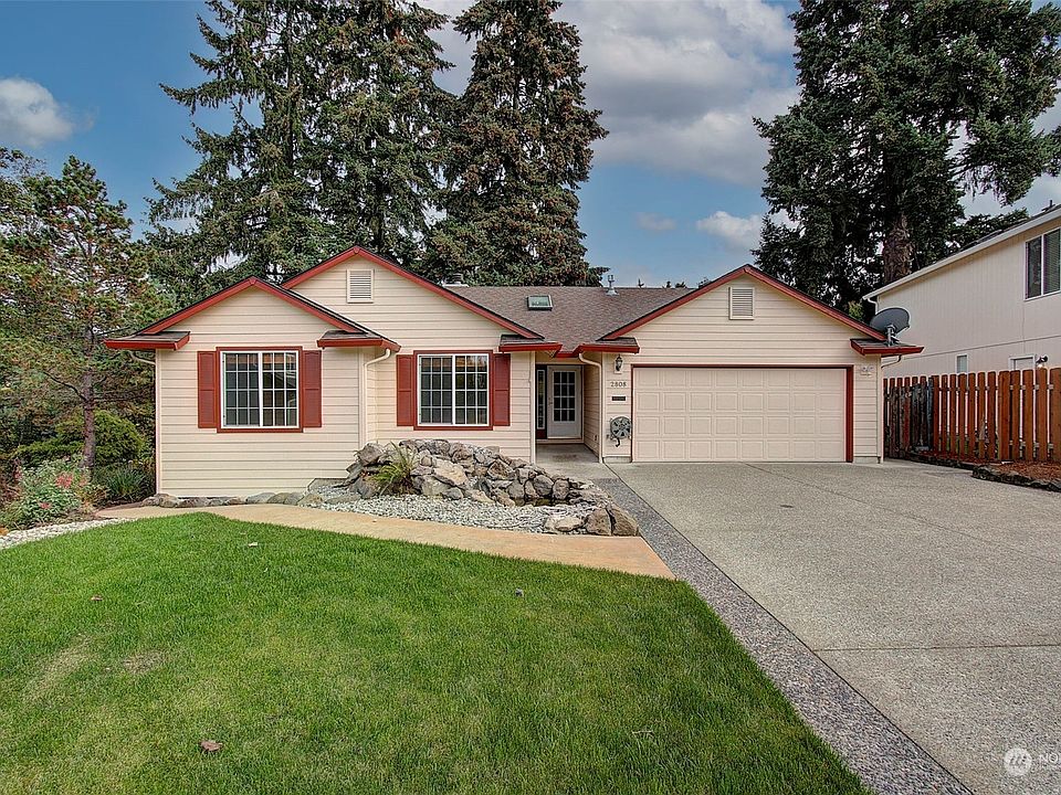 1st image of 2808 NE 95th Circle