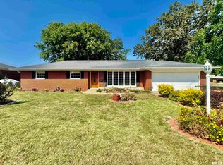 695 N 11th St, Breese, IL