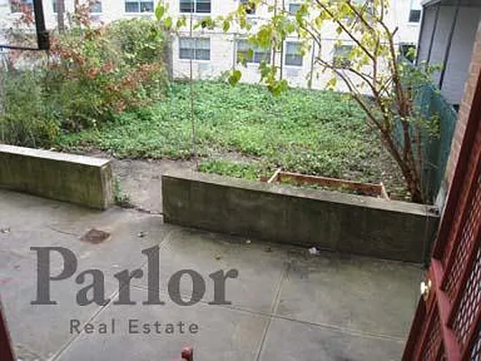 Rented by Parlor Real Estate Corp | media 1