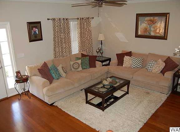 SECOND VIEW OF LIVING SPACE