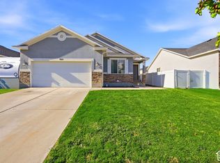 903 Petro Dr, Tooele, UT 84074