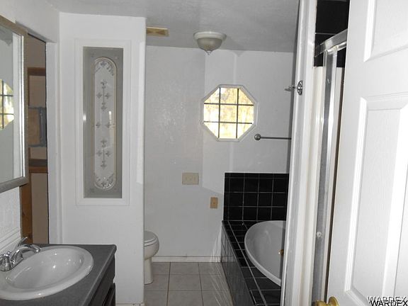 4th image of 4685 E Park Drive
