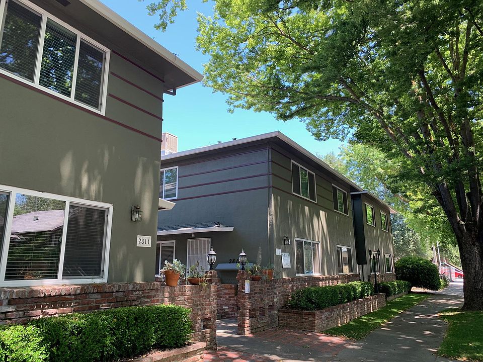 Front of Rio Terrace Apts.