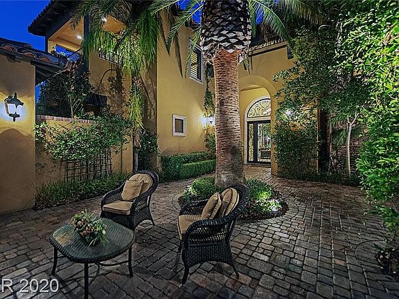 3rd image of 9 Park Meadow Ct