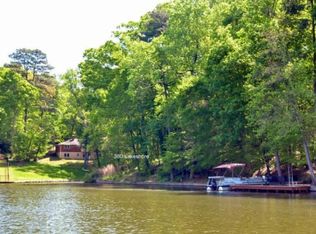 380 Lakeshore Dr, Berkeley Lake, GA 30096