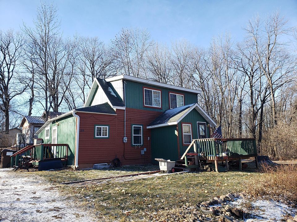 1st image of 275 1st St W