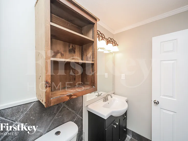7006 Loddon Cv — Photo 13