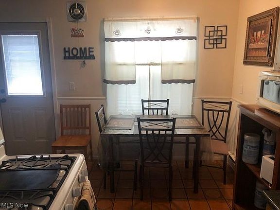 4th image of 13423 Astor Ave
