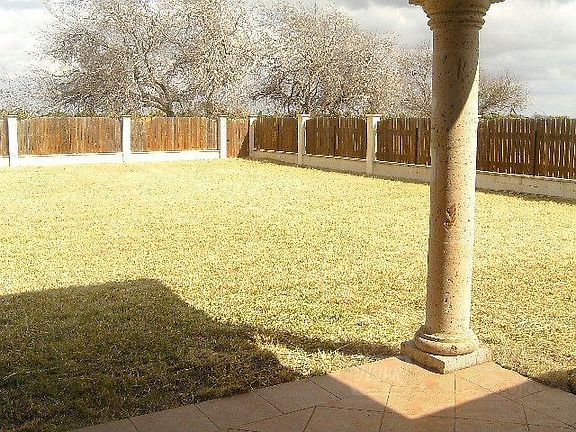 4th image of 14015 El Caribe Cir N