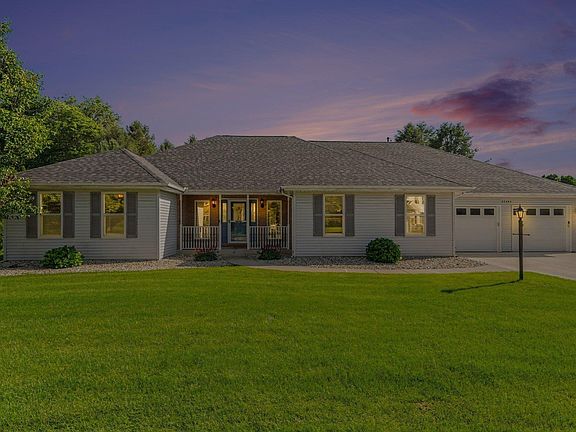 2nd image of 32794 Nature View Dr