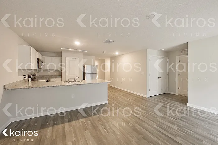 8755 N Nobleton Way — Photo 6