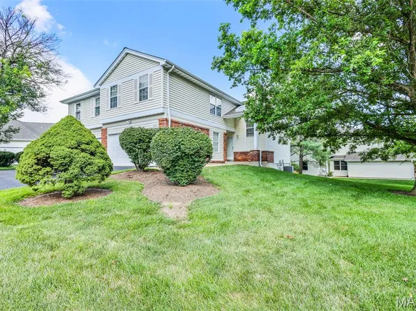 13001 King Arthur Ln, Saint Louis, MO 63146