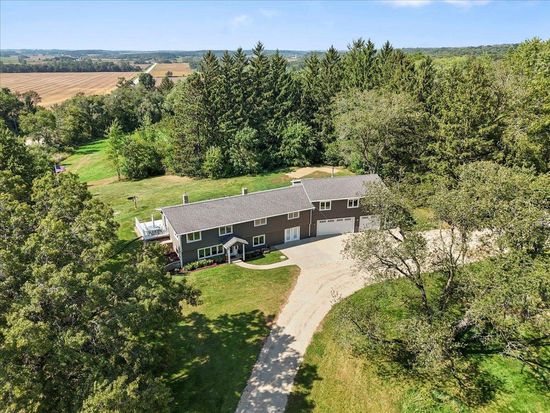 7814 County Road A, Verona, WI 53593