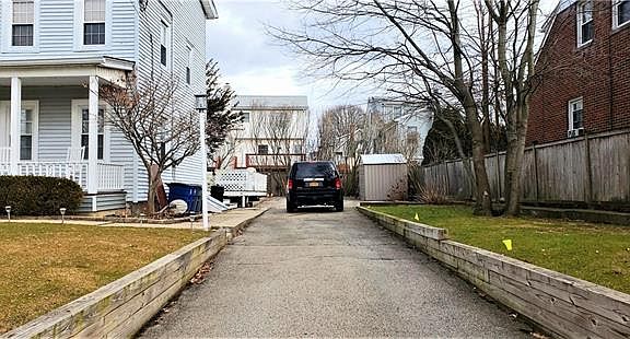 2nd image of 641 Hillside Ave