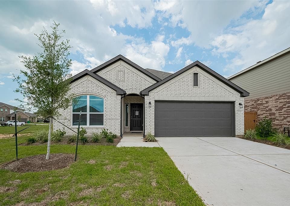 1st image of 27318 Clear Breeze Drive