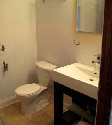 2nd image of 1635 N Rockwell St #1