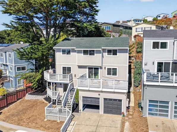 227 Beaumont Blvd, Pacifica, CA 94044