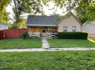 841 N 8th St, David City, NE 68632