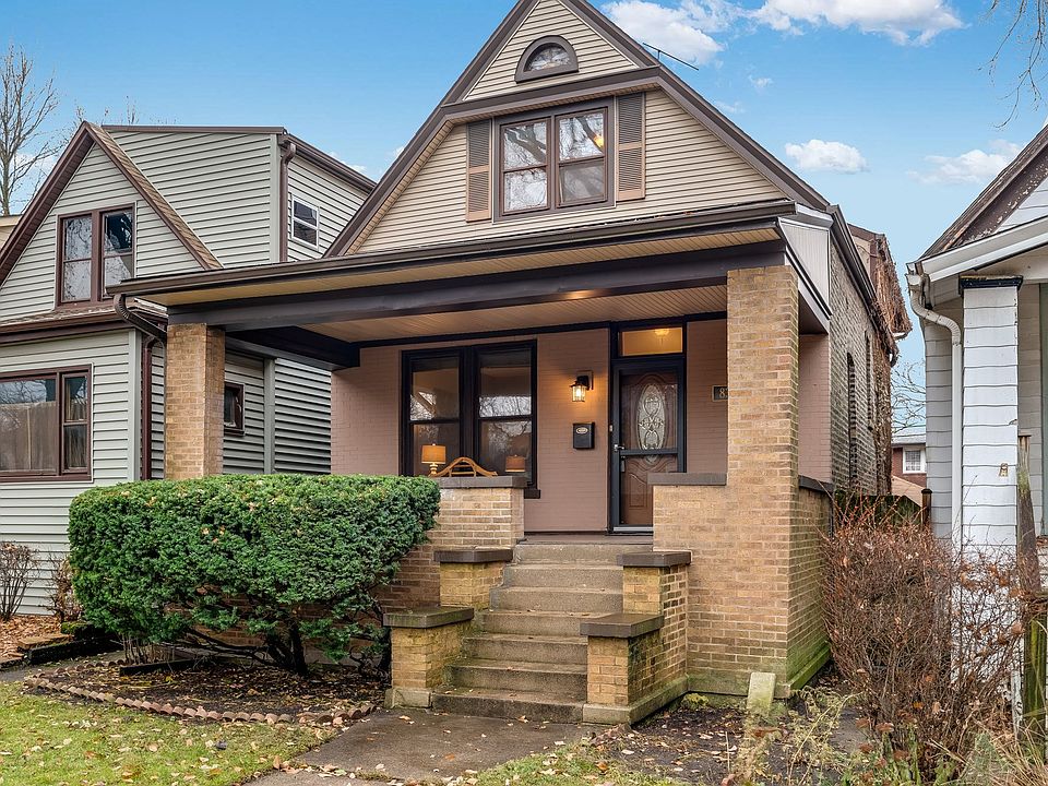 Low maintenance exterior.  Cute as a button.