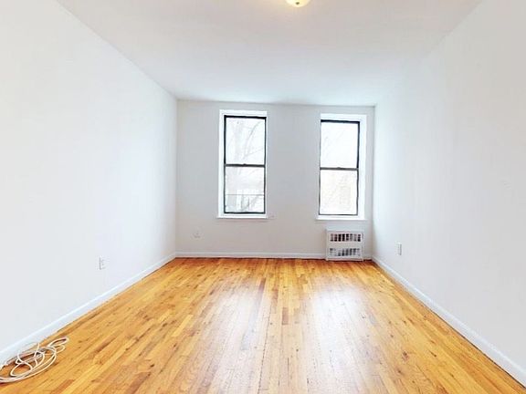 5th image of 247 W 116th St #5B