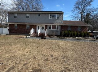 135-137 Oakdale Bohemia Rd #135, Oakdale, NY 11769