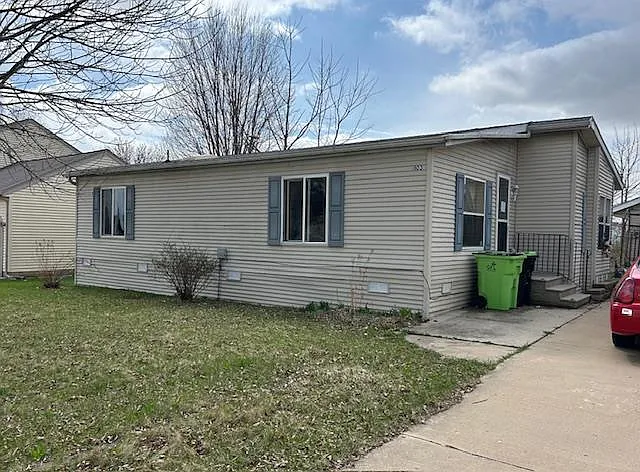 103 Frank Court photo 1