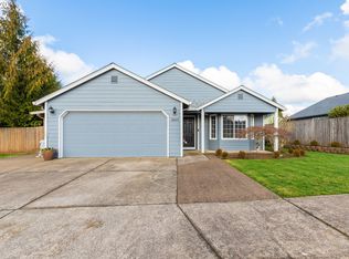 19347 Rollins St, Oregon City, OR 97045