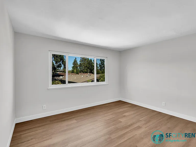 1540 Hudson St #302 — Photo 12