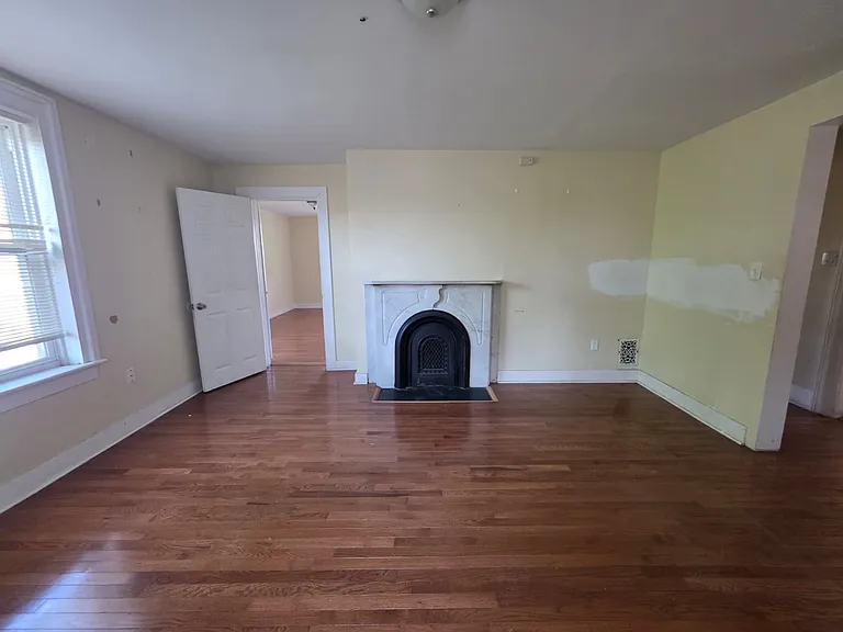 133 Hobart St #2A — Photo 14