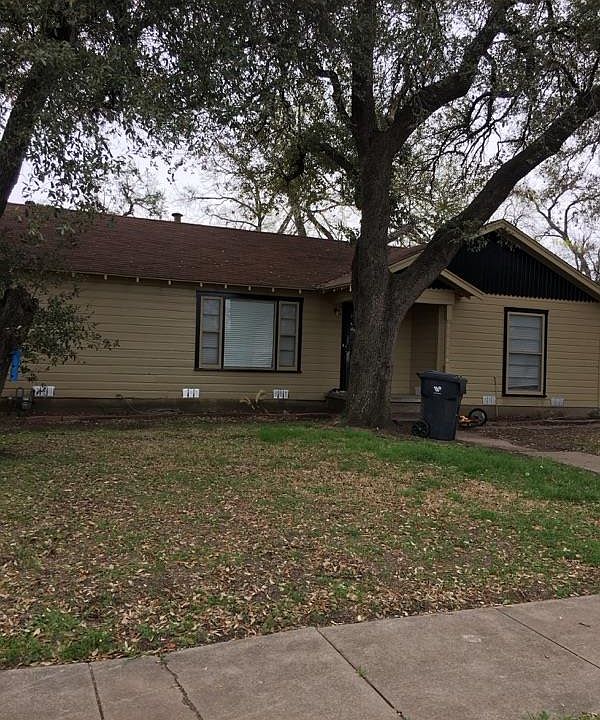 1st image of 3808 Parkwood St
