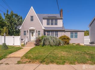 25 Milos Way, Port Reading, NJ 07064