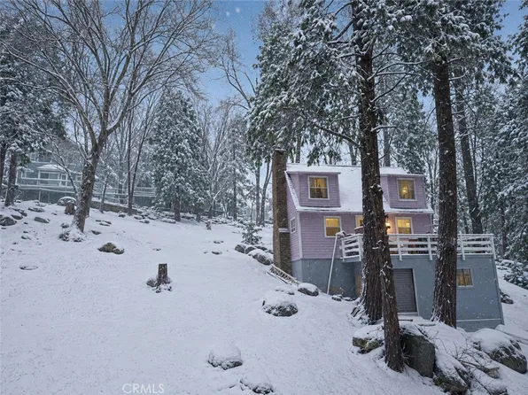 27548 Meadow Dr, Lake Arrowhead, CA 92352
