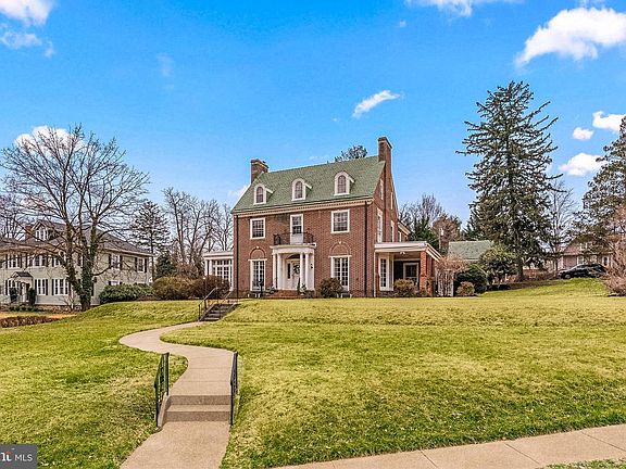 2nd image of 414 Old Orchard Rd