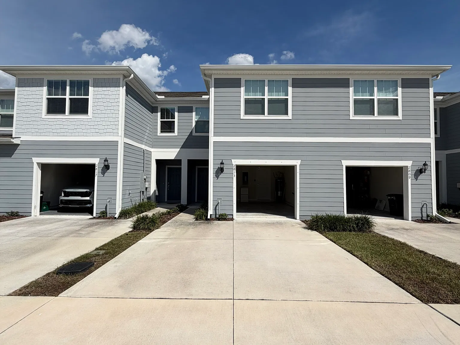 3 bed, 2.5 bath, 1907 sqft, $2,700 — Photo 3