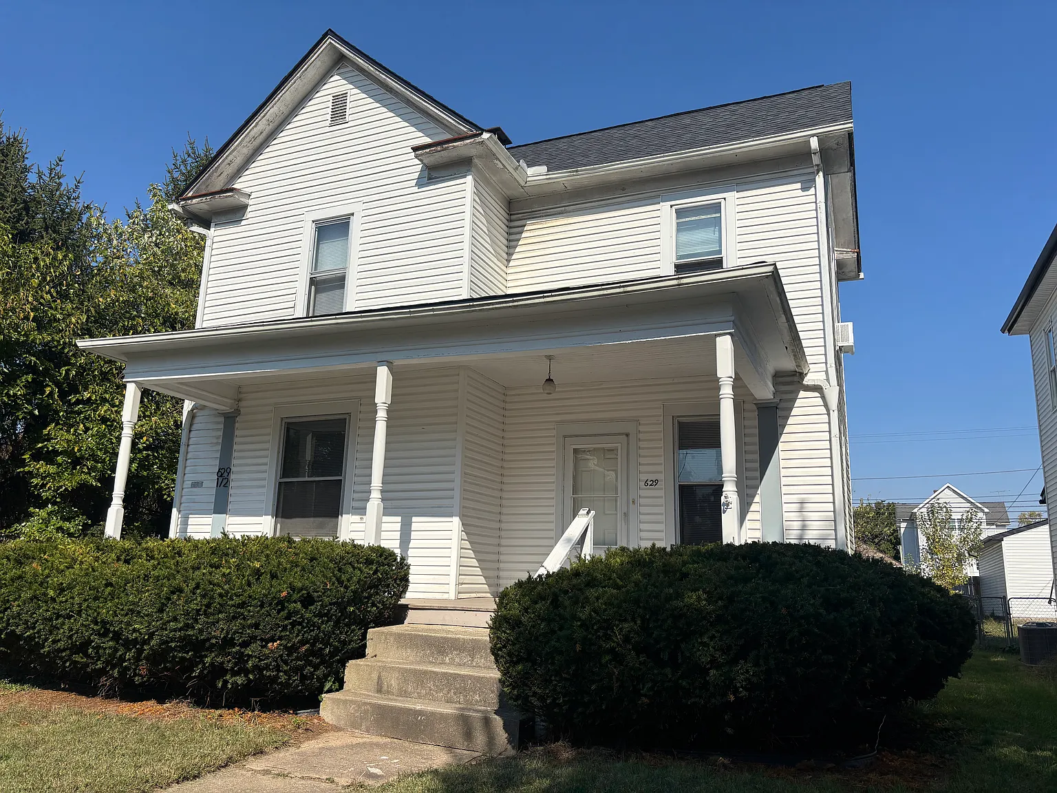 2 bed, 825 sqft, $1,100 — Photo 1
