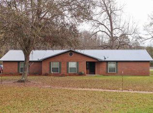 611 A J Register Rd, Dothan, AL 36301