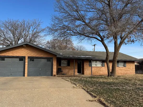 103 Willowwood Ln, Levelland, TX 79336