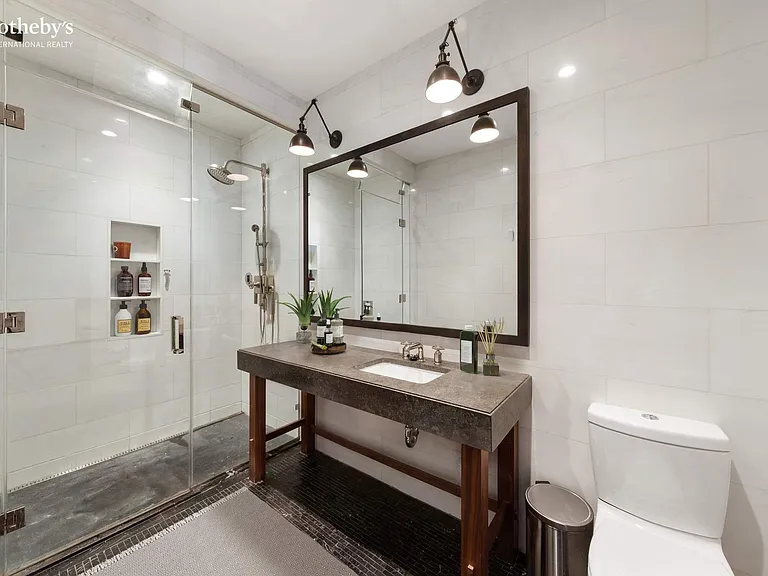 425 W 50th St #10H — Photo 5