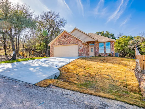 2718 Austin Dr, Granbury, TX 76048