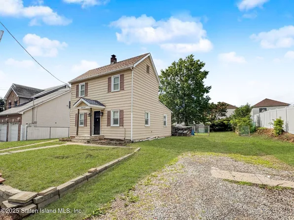 37 Depew Pl, Staten Island, NY 10309