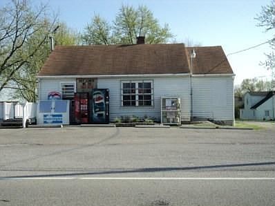 2nd image of 3249 Harding Hwy W