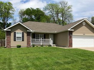 1225 Logan Dr, Webb City, MO 64870
