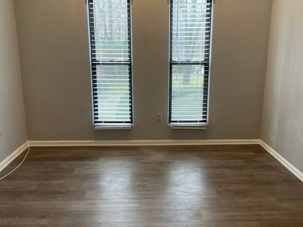 14 Copperfield Ln