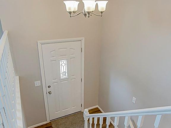 3rd image of 75 Kensington Dr