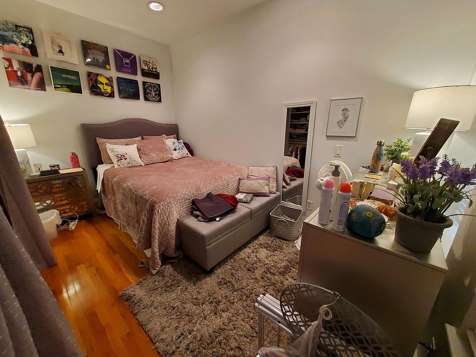 2nd image of 55 Hume Ave #1
